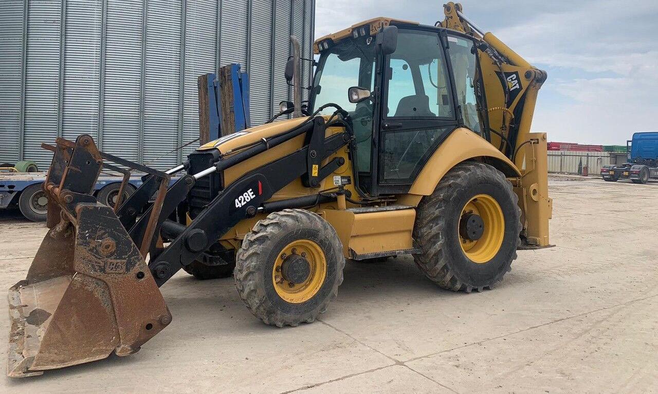 Tractopelle CATERPILLAR 428E